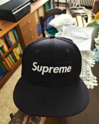 Cappellino Originale Supreme x New Era x Playboy