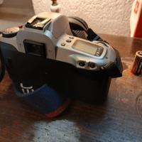 macchina fotografica manuale e automatica 