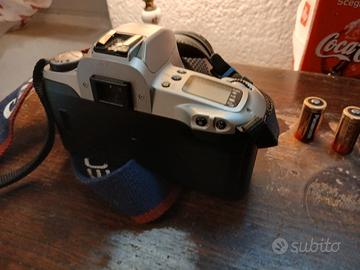 macchina fotografica manuale e automatica 