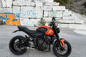 TRIUMPH TRIDENT 660