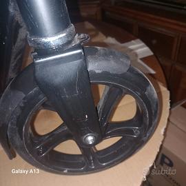 Monopattino muscolare
