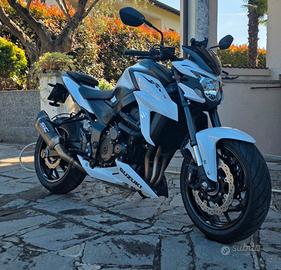 Suzuki GSX S 750 2019 YOUNG CARBON 