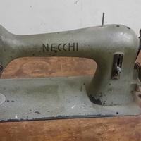 Macchina da cucire d’epoca