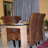 Tavolo da sala in cristallo