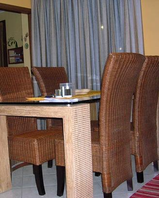 Tavolo da sala in cristallo