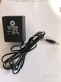 Caricabatterie cellulare vintage, funzionante