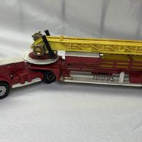 Corgi American LaFrance Aerial Rescue Truck 1:50