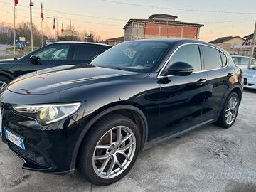 Alfa Romeo Stelvio 2.2 Turbodiesel 210 CV AT8 Q4 E