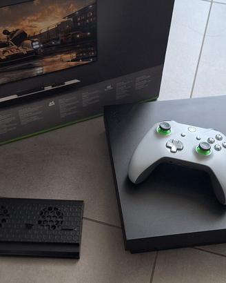 Xbox one X + Pad e mount verticale