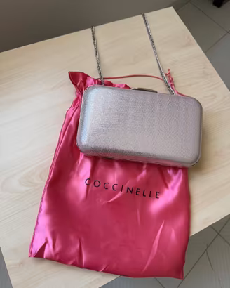 Borsa Coccinelle beige con tracolla a catena