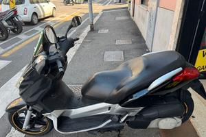 Yamaha X-Max 250 - 2005 - PERMUTE