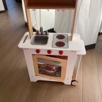 Cucina giocattolo