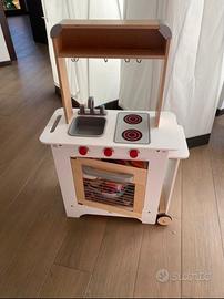 Cucina giocattolo
