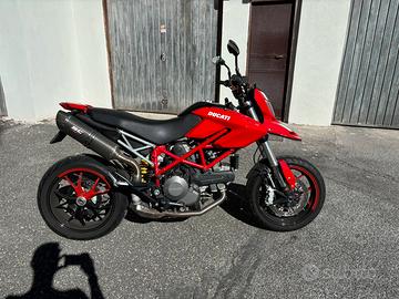 Ducati Hypermotard 796