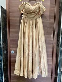 Abito da cerimonia beige