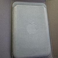 Apple Wallet MagSafe