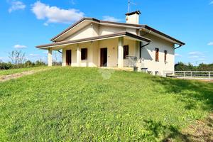 VILLA SINGOLA A BASILIANO