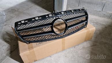 Griglia frontale Mercedes + portaoggetti