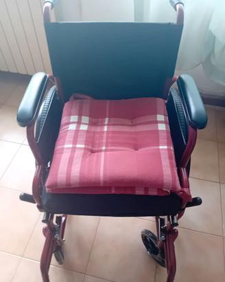 sedia a rotelle. Ritiro in loco.
