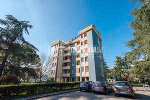 TRILOCALE DOPPIO SERVIZIO IN PIENO CENTRO