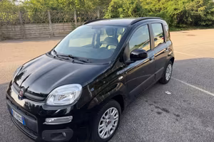 Fiat Panda 1.2 Lounge 5 posti neopatentati