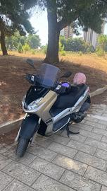 Yamaha Xmax 250
