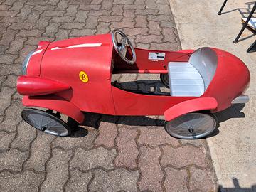 automobile a pedali Baghera