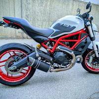 Ducati Monster 797