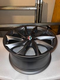 Cerchio ORIGINALE Alfa Romeo Giulia mod. Turbina