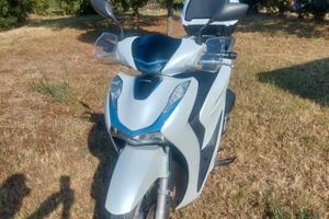 Honda SH 150i (2023) - Come Nuovo - 3 Anni Garanzi