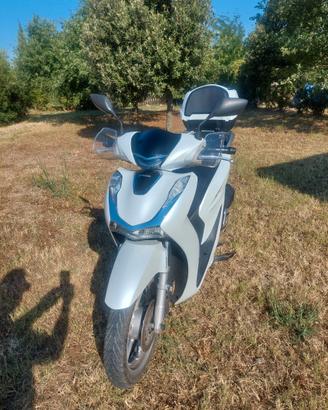 Honda SH 150i (2023) - Come Nuovo - 3 Anni Garanzi