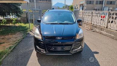 Ford Kuga 2.0 TDCI 150 CV S&S 4WD Powershift Titan