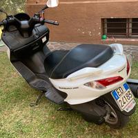 Suzuki Burgman 200 ABS