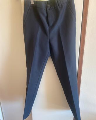 Pantaloni blu eleganti bimbo