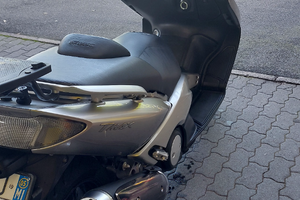 Yamaha tmax 500