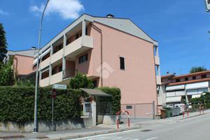 3 LOCALI A MALNATE