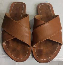 Ciabattina in cuoio. 