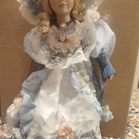 bambola in porcellana 