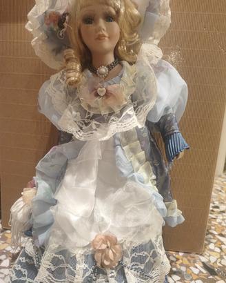 bambola in porcellana 