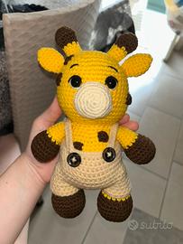 Peluche giraffa uncinetto amigurumi
