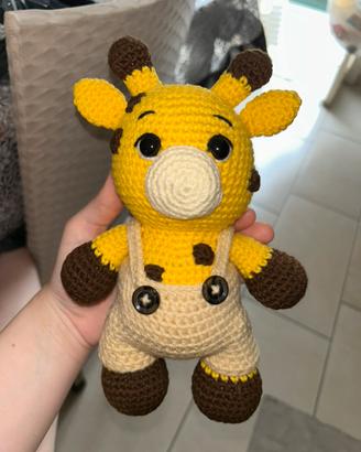 Peluche giraffa uncinetto amigurumi