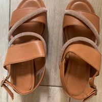 Cafenoir sandali in pelle  zeppa con strass