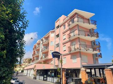 2 LOCALI A DIANO MARINA