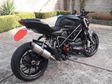 Ducati Streetfighter 848 - 2012