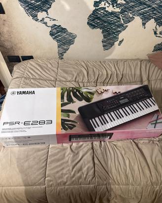Tastiera Pianoforte YAMAHA PSR-E283