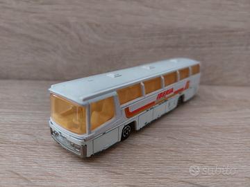MODELLO MAJORETTE  AUTOBUS 