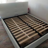 Struttura letto a contenitore + materasso