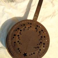 Antichi contenitori in ferro