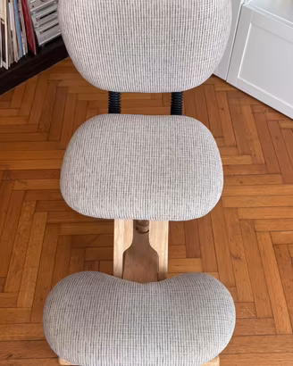 Sedia ergonomica posturale Cinius con schienale
