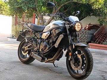 XSR 700